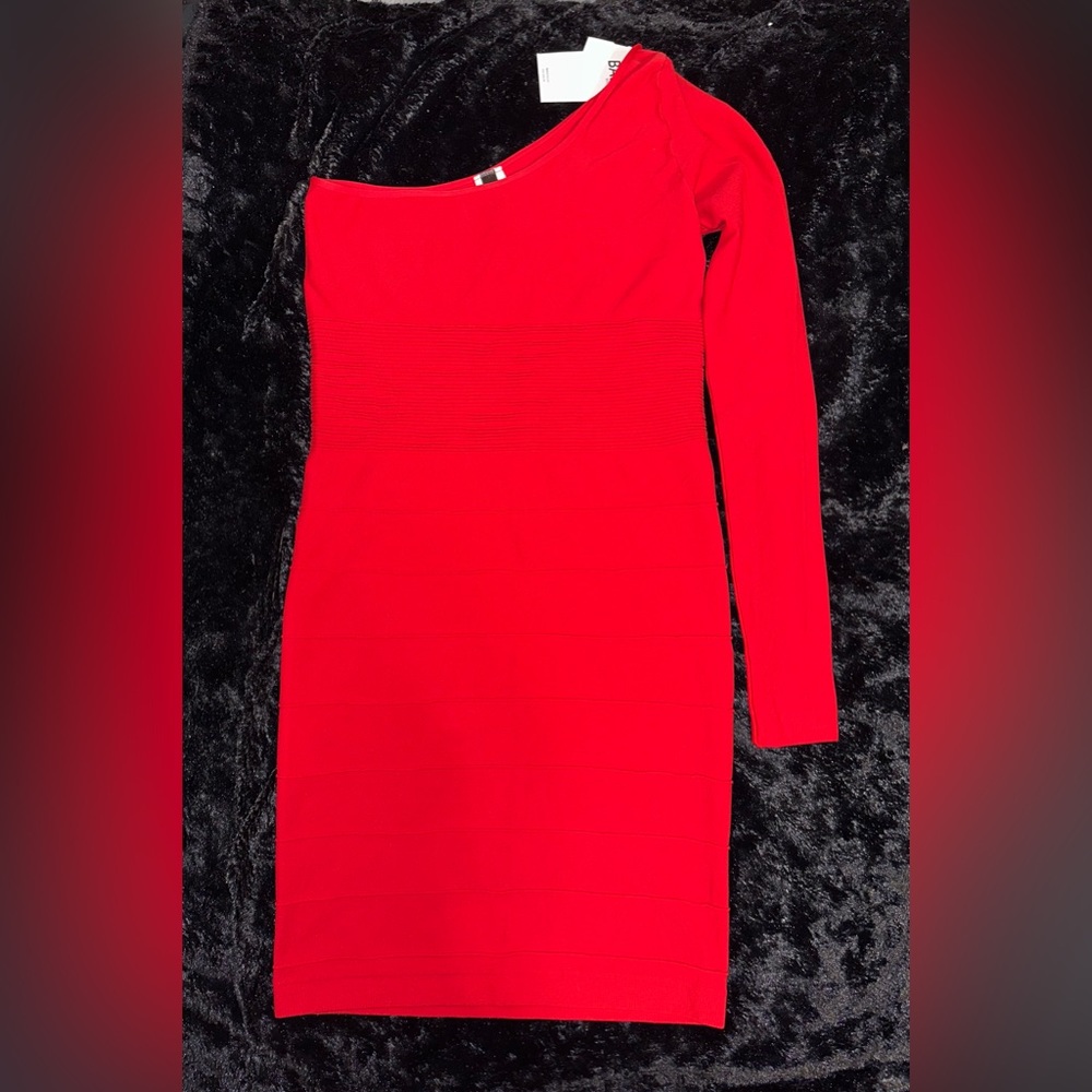 Sexy Solid Red One-Sleeve Curve Defining Dress